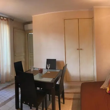 Apartment Sugar Center *